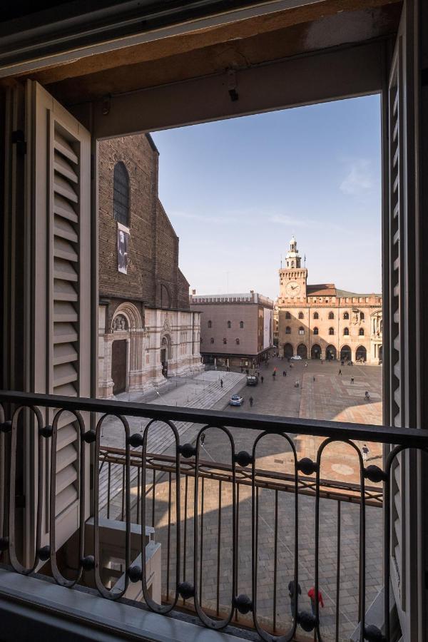 Urbanicooh Asinelli - Balcony On Piazza Maggiore Bologna Kültér fotó