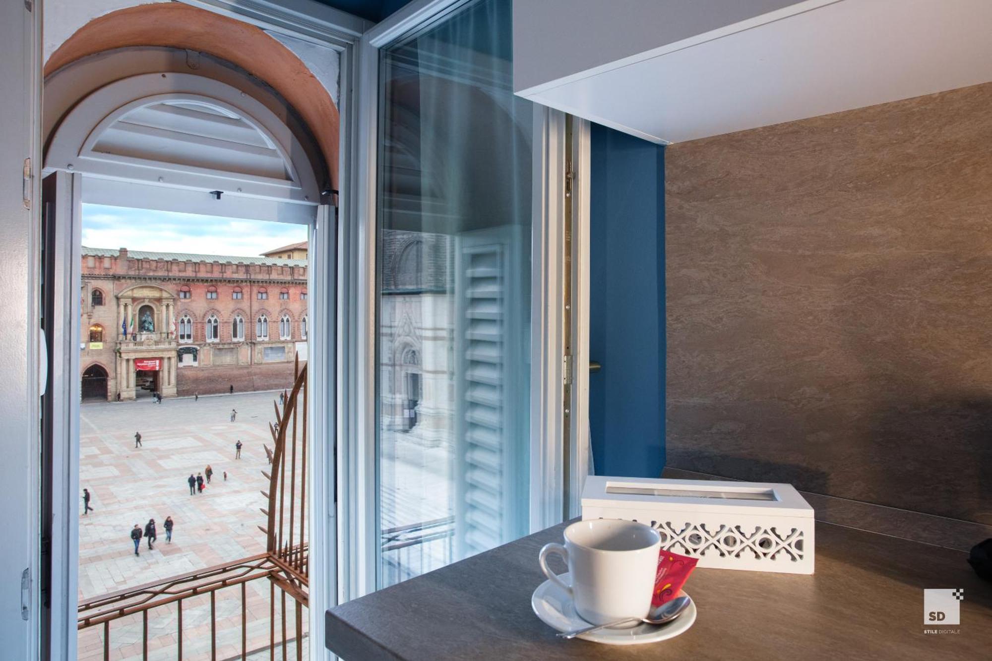 Urbanicooh Asinelli - Balcony On Piazza Maggiore Bologna Kültér fotó